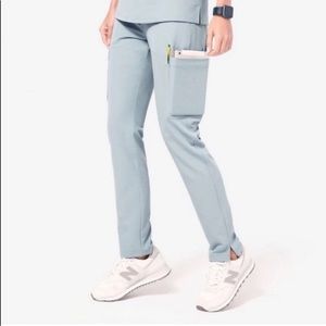 Figs Dusty Blue Yola